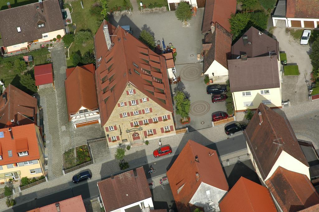 Landgasthof Und Hotel Weisser Lowe Eckental Luaran gambar