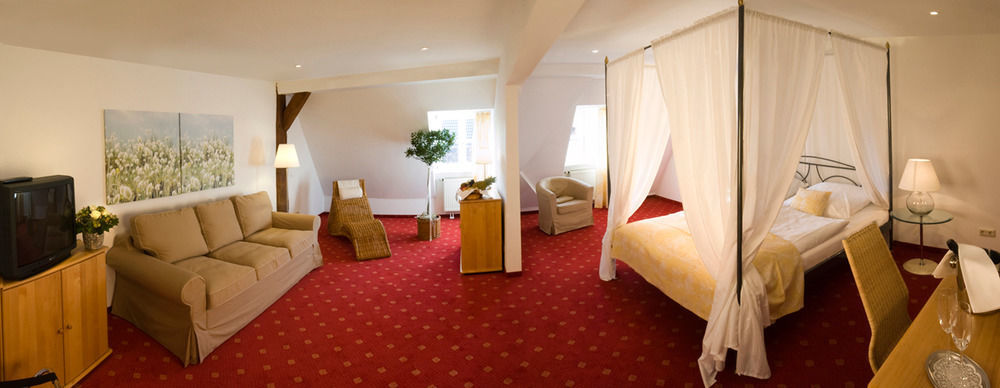 Landgasthof Und Hotel Weisser Lowe Eckental Luaran gambar