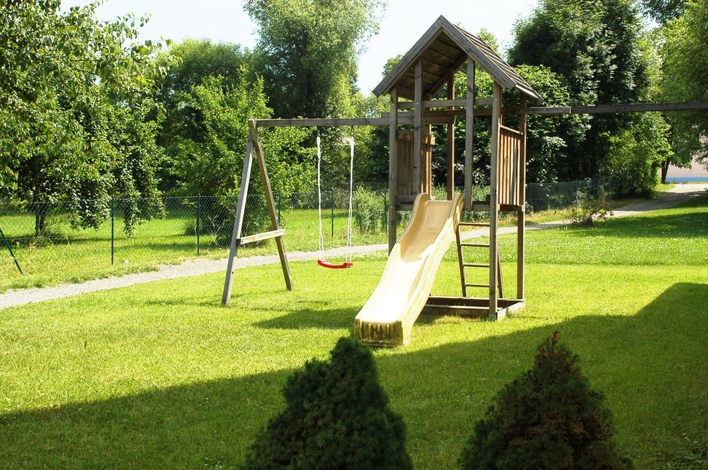 Landgasthof Und Hotel Weisser Lowe Eckental Luaran gambar