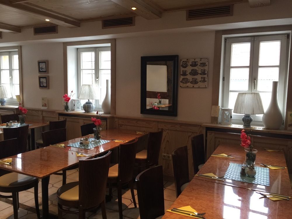 Landgasthof Und Hotel Weisser Lowe Eckental Luaran gambar