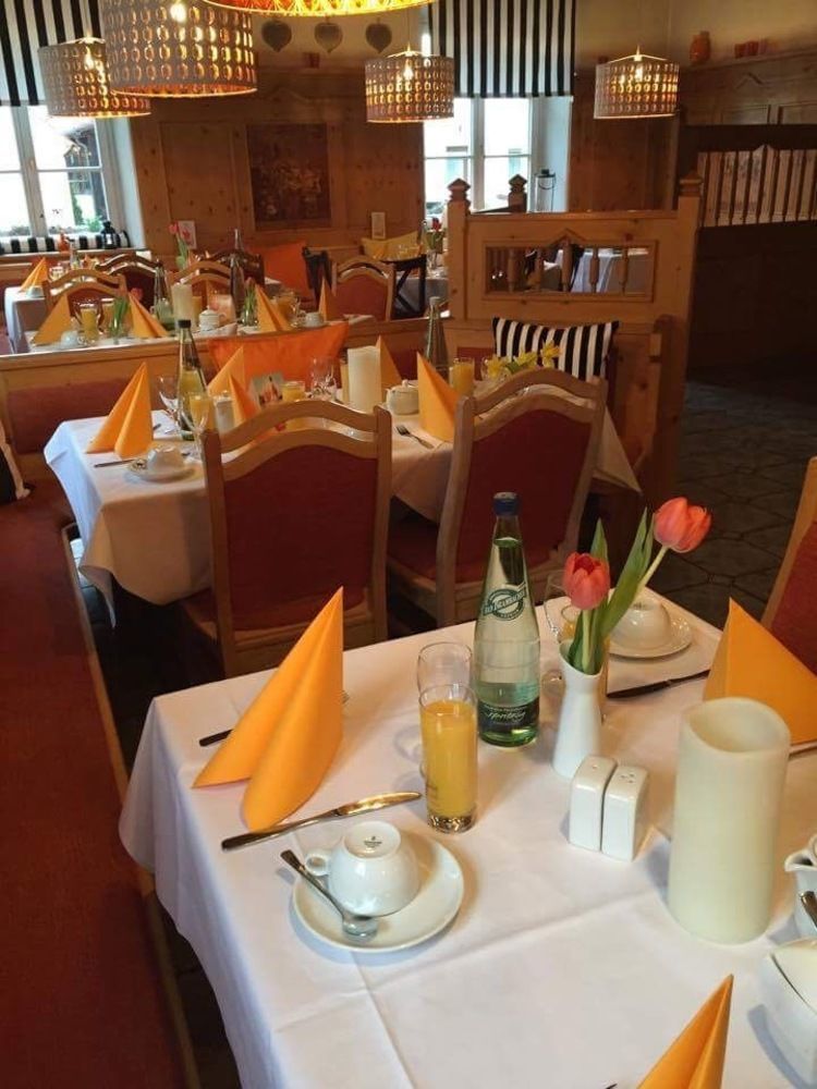 Landgasthof Und Hotel Weisser Lowe Eckental Luaran gambar